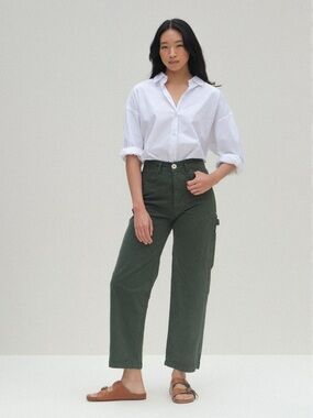 Jesse Kamm handy in Olive